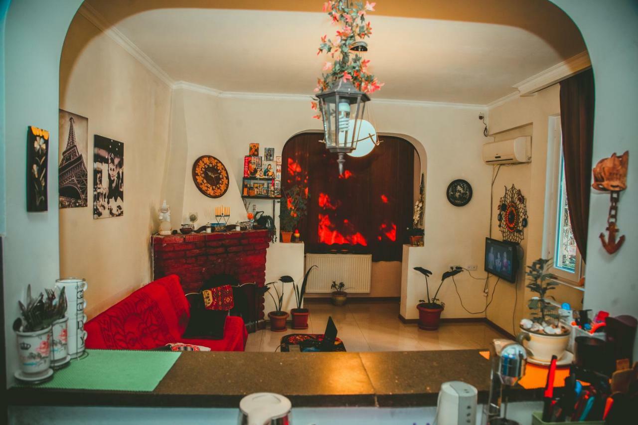 Guesthouse Different Tbilisi Eksteriør bilde