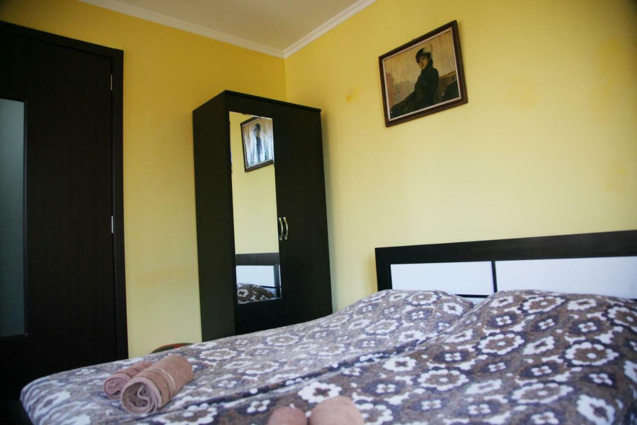 Guesthouse Different Tbilisi Eksteriør bilde