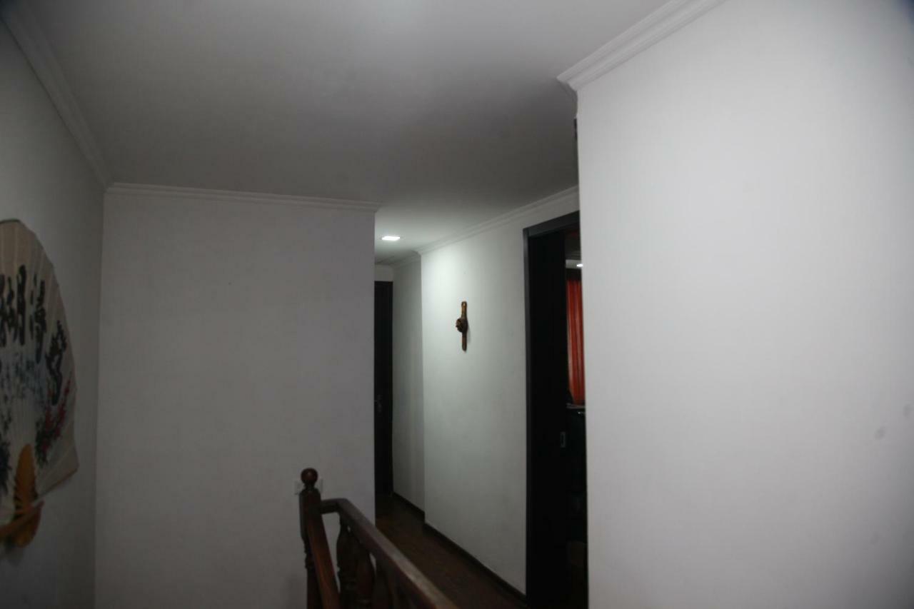 Guesthouse Different Tbilisi Eksteriør bilde