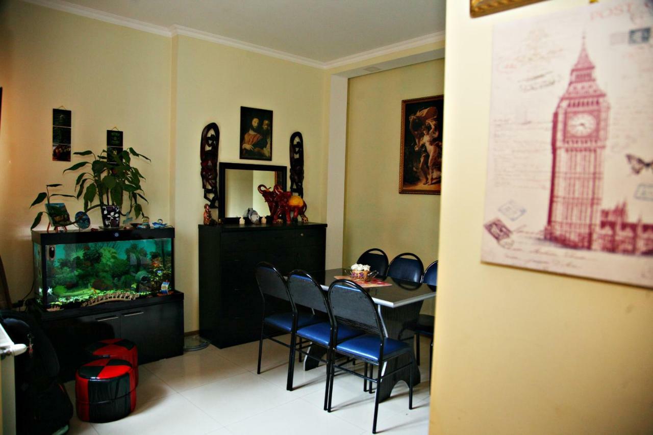 Guesthouse Different Tbilisi Eksteriør bilde