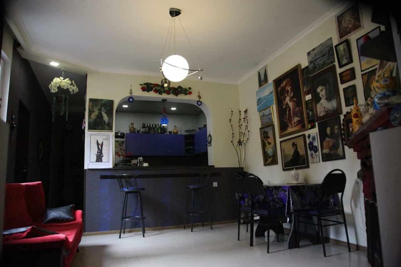 Guesthouse Different Tbilisi Eksteriør bilde